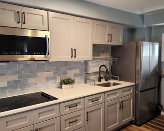 The Coastal Nook-1 block to Trop, Beach &Boardwalk - Atlantic City - Cocina