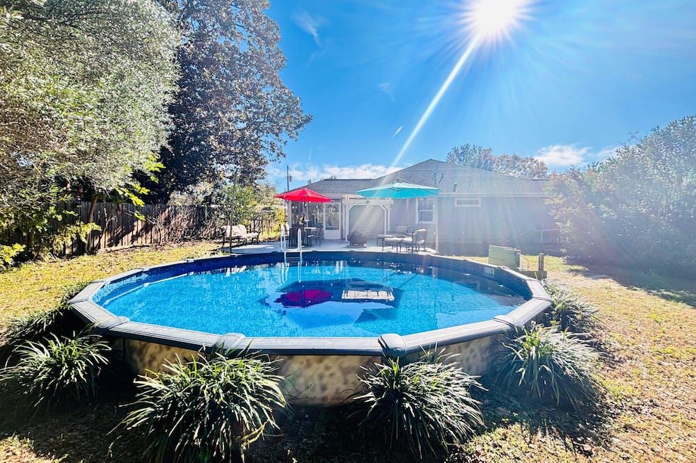 Spacious 5-bedroom house with AC, WiFi in pleasant Alachua - Alachua - Zwembad