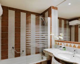 H10 Salauris Palace - Salou - Koupelna