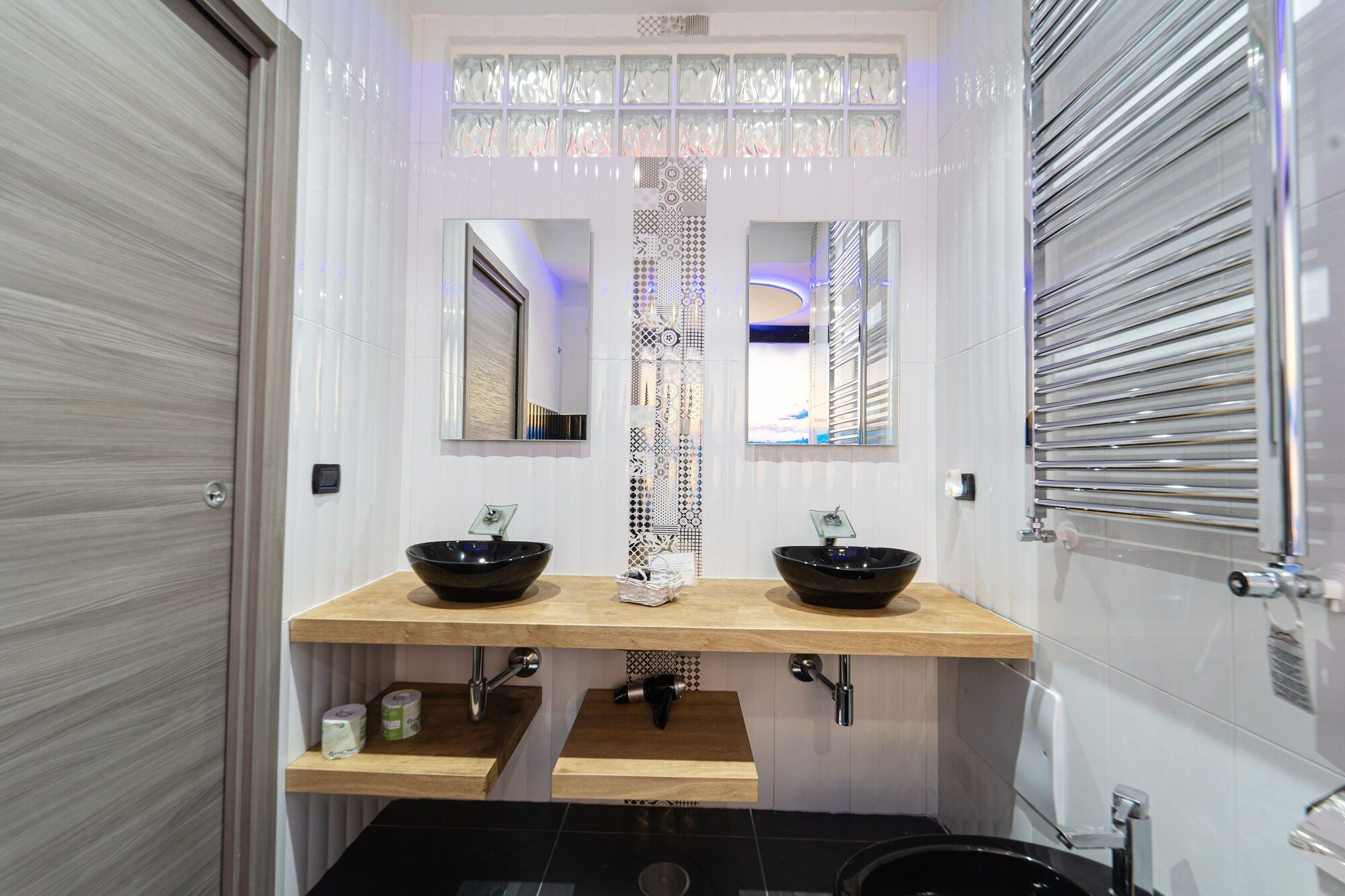 Other view of P.C. Boutique H. Napoli Centro