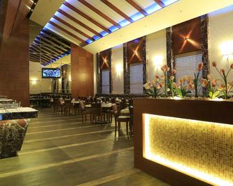 Dhanalakshmi Srinivasan Hotel - Perambalur - Restaurant