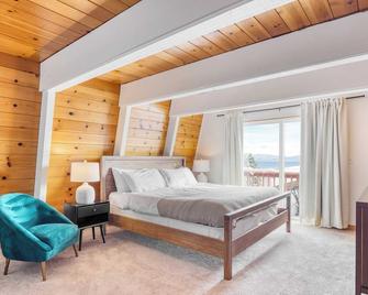 Chickadee by AvantStay Modern A-Frame Cabin - Tahoe City - Спальня