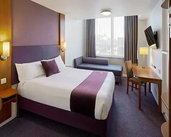 Premier Inn Hitchin Town Centre - Hitchin - Slaapkamer