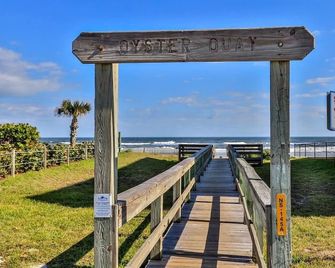 Quiet Beachside Veranda within seconds to the beach pool ~ SV173 - New Smyrna Beach