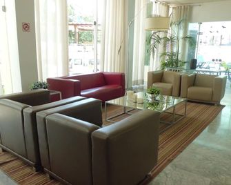 هيدي أندرادجي باها - سلفادور - ردهة