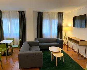 Hotel Musher - El Pas de la Casa - Sufragerie