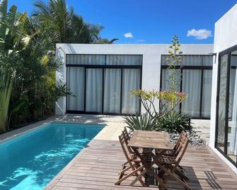 Charming 2-bedroom villa with WiFi, AC in tranquil Playa San Blas - Santa María Mizata - Piscina