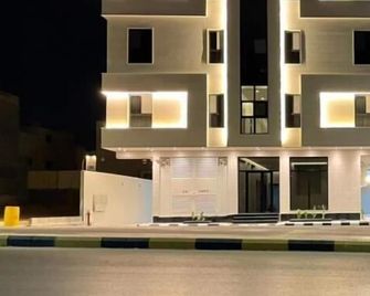 Ayas Unaizah - Unayzah - Building