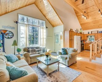 Hot Tub, Deck & Grill: Secluded Cabin in Clayton - Clayton