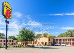 Super 8 by Wyndham Mt. Pleasant TX - Mount Pleasant - Edifício