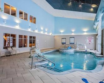 Bentley Brook Alpine Haven: Premier Ski-In/Ski-Out - Hancock - Pool