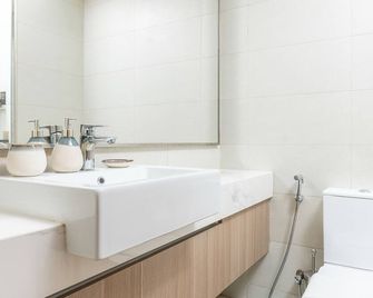 Nasma Luxury Stays - Azizi Riviera 6 Cozy Studio with Burj Khalifa View - Dubai - Bad