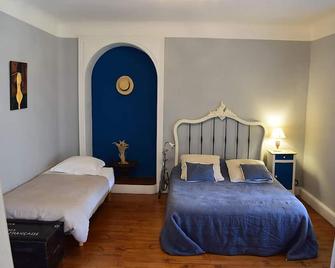 Moulins de Clan - Jaunay-Marigny - Bedroom