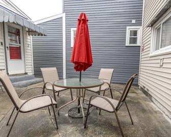 Charming Guest House - Pittsburgh's Little Italy - Pittsburgh - Patio