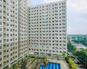 Minimalist & Comfy 2br @ Titanium Square Apartment - Yakarta - Edificio