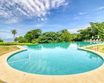 Luxury Ocean View Condo With Comfy Tub & Shared Pool - Tárcoles - Piscina