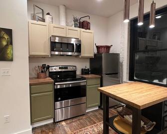 New 2BR Apartment in Historic Colfax Building - Colfax - Kitchen