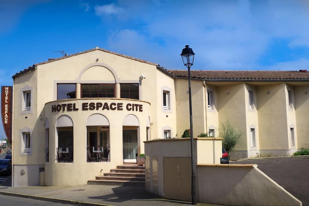 Hotel Espace Cite - קרקסון - בניין