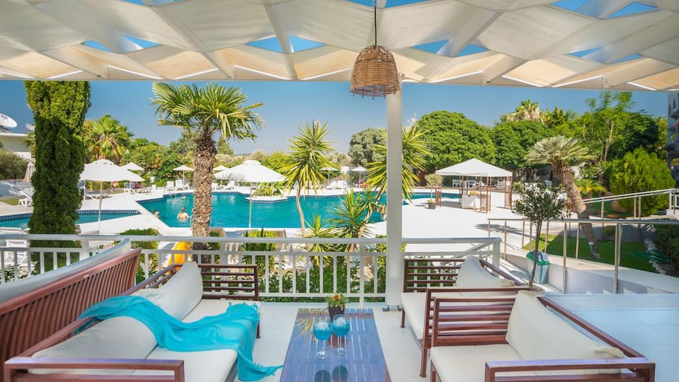 Happy Days Hotel, Adults Only