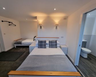 Carn Mhor Bed and Breakfast - Aviemore - Bedroom