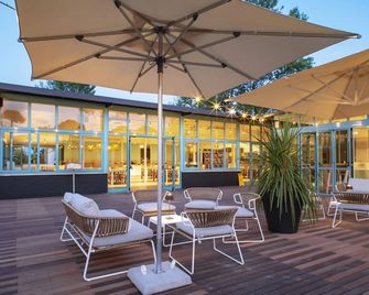 Hotiday Milano Marittima Pineta - Milano Marittima - Patio