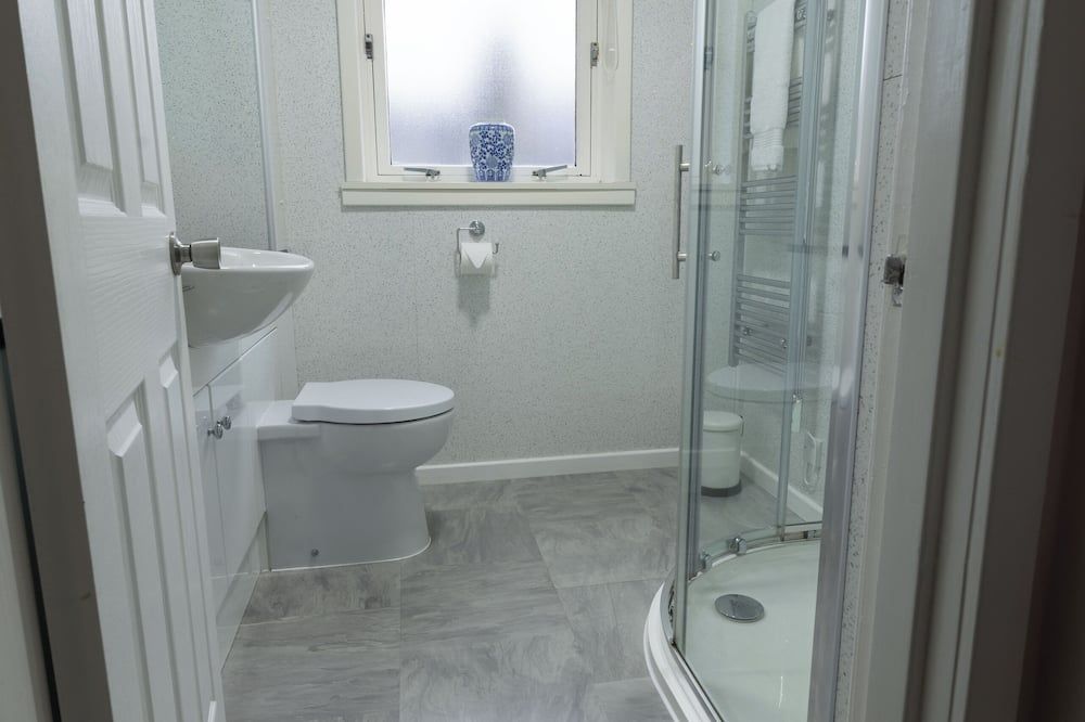 Stouts Court Apartment - לרוויק - חדר רחצה