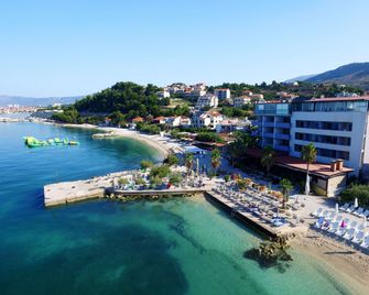 Hotel San Antonio - Podstrana - Utomhus