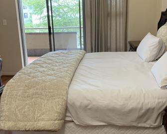 Graystone Penthouse - Sandton - Bedroom