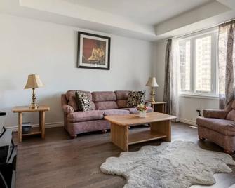 Newly constructed 3-Bedroom-Hyde Park- close to UWO and Hospital - Londyn - Pokój dzienny