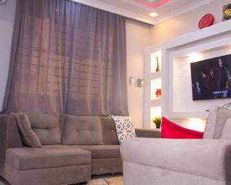 Apartment in Kinshasa - Kinshasa - Living room