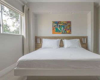 The Biscayne Hotel - Miami - Bedroom