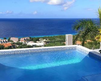 Great View Villa Galant Curaçao - Sint Willibrordus - Piscina