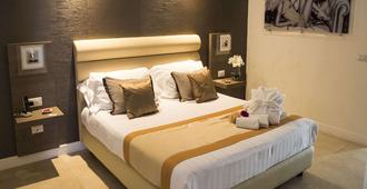Hotel San Pietro - Naples - Bedroom