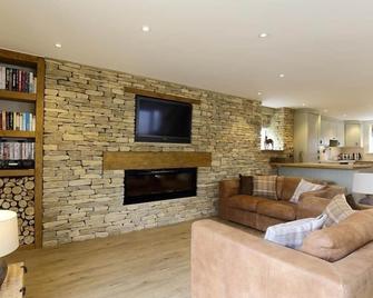Old Groom's Cottage - Witney - Living room