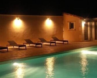 Character house with pool in La Tisonnie in Dordogne (6-8 Pers.) - Vanxains - Piscina