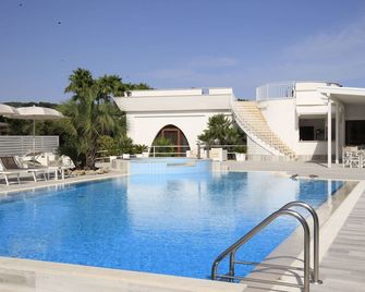 Garden Hotel Ripa - Vieste - Piscina