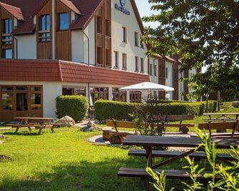 Best Western Hotel Erfurt-Apfelstädt - ארפורט - פטיו