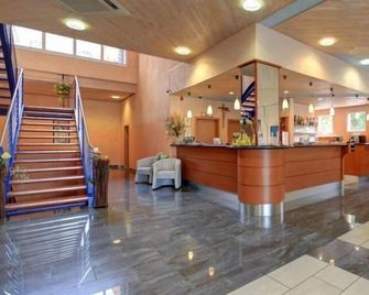 ates Hotel Kehl - Kehl - Front desk