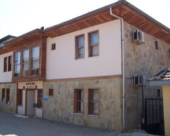 guven hotel - Side - Κτίριο
