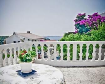 Apartments Slijepcevic - Hvar