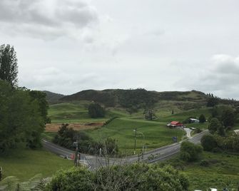 Waitomo Caves Guest Lodge - Waitomo - Vista del exterior