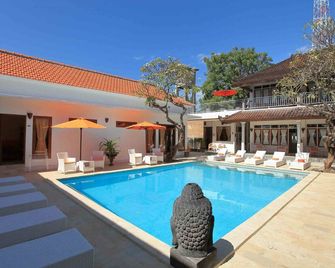 Villa Agung Beach Inn - Buleleng - Pool