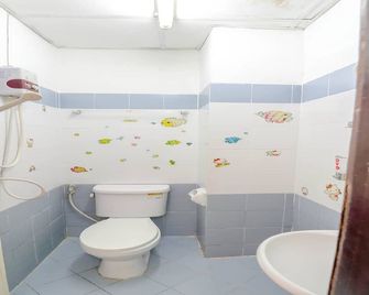 OYO 525 Mrt Phetkasem 48 -1 Place - Bangkok - Bathroom