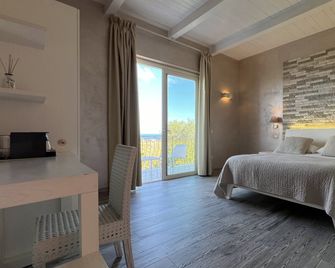 Borgo di Santa Barbara - טרופאה - חדר שינה