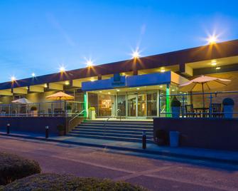 Holiday Inn Rugby-Northampton M1, Jct.18 - Northampton - Building