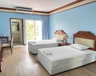 Bang Pu Recreation Center Hotel - Mueang Samut Prakan - Bedroom