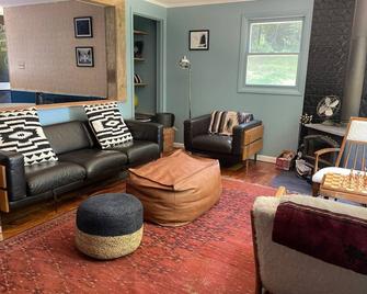 The perfect getaway cabin - Washington - Living room