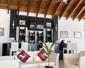 Amazing Ocean View Apartment at Vista Mare Samana - Samana - Bar