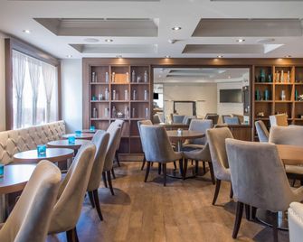 Les Suites Victoria, an Ascend Collection Hotel - גטינו - מסעדה