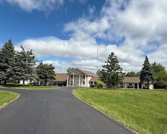 Pleasant Hill Motel - Lockport